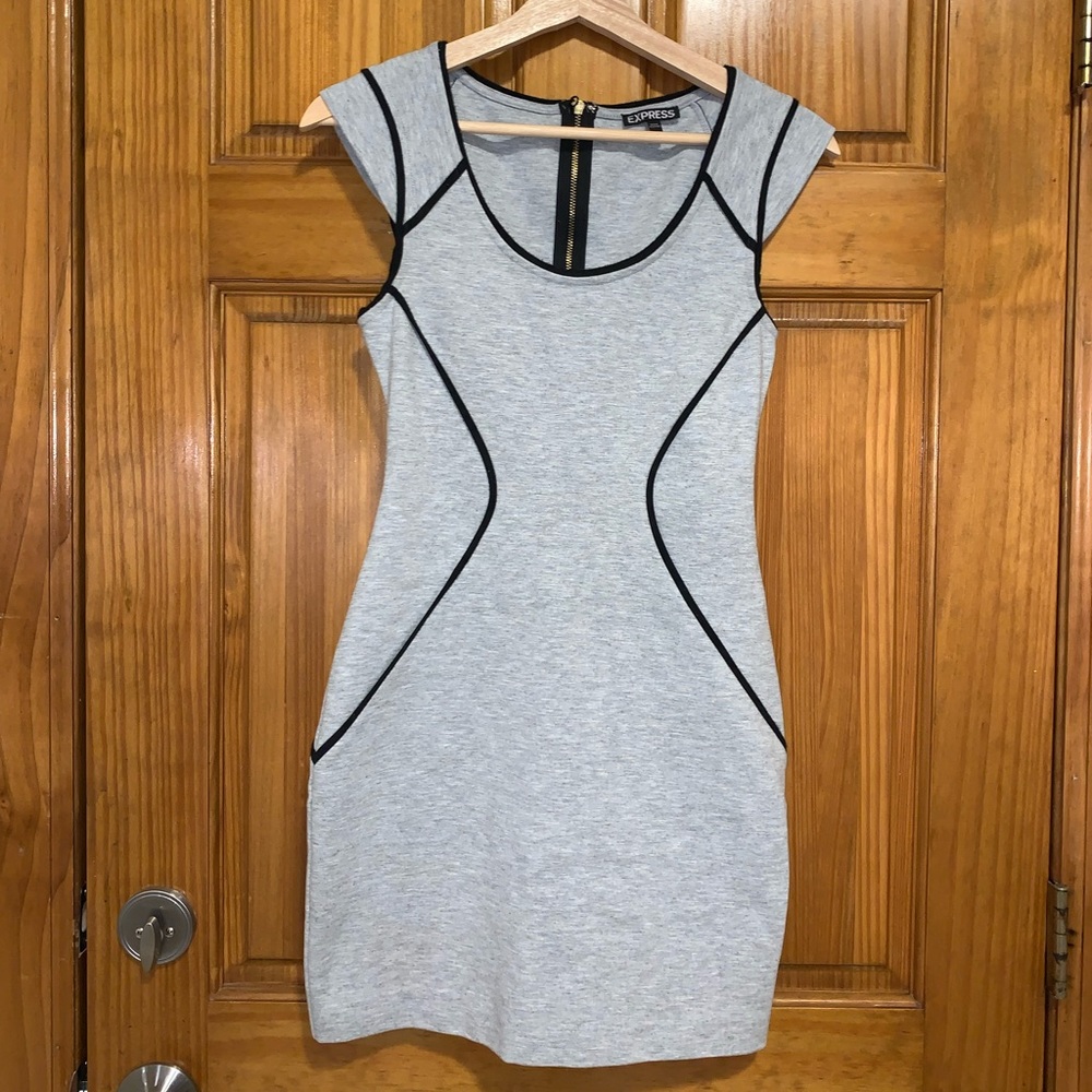 Beautiful body-con dress — Express